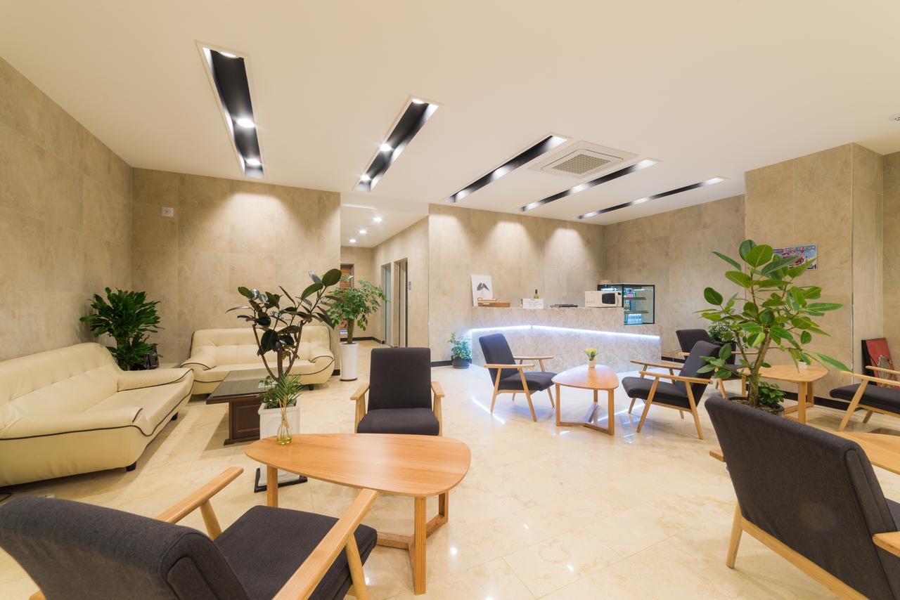 Reborn Suwon Silkroad Hotel Exteriör bild